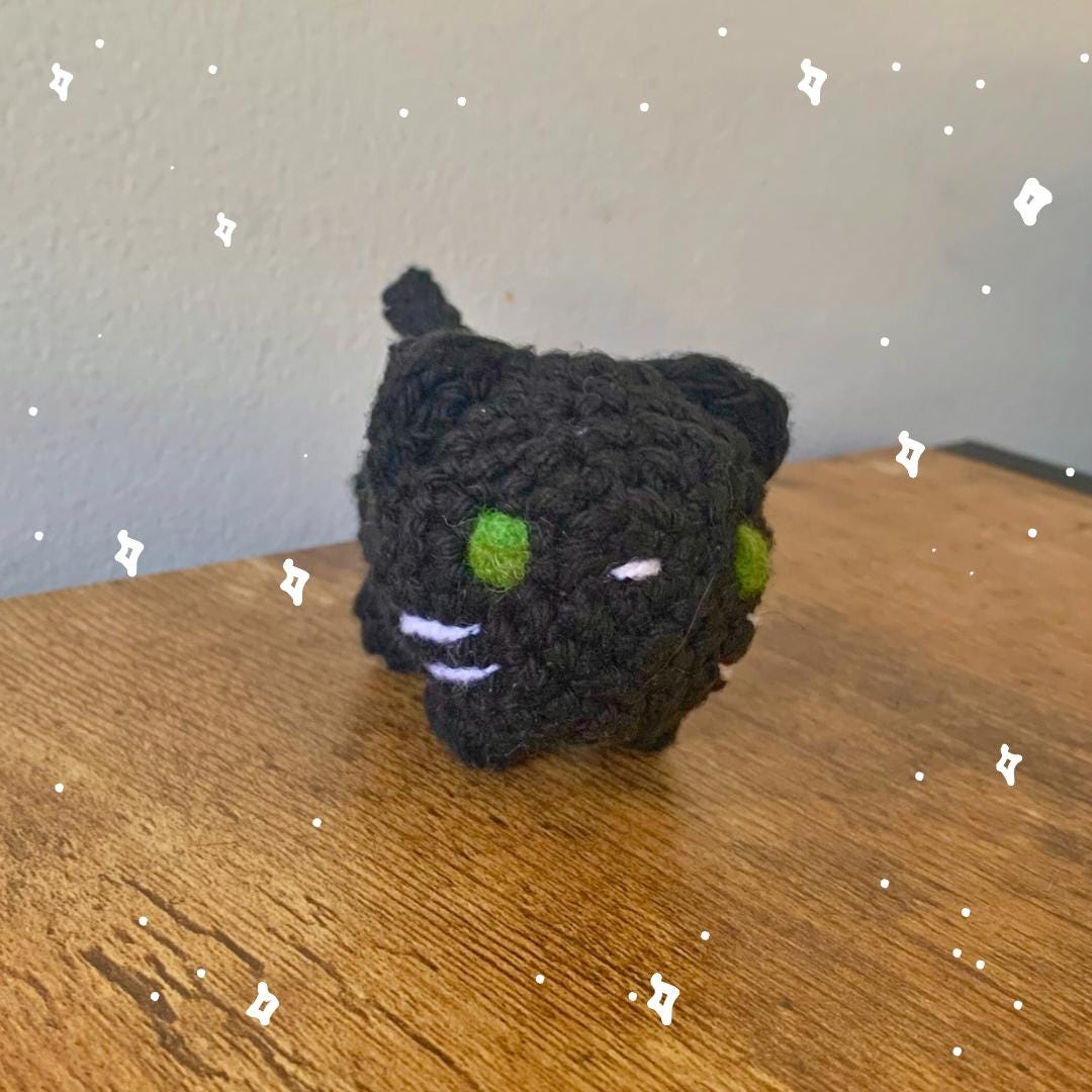 Good Luck Black Cat | Mini Crochet Black Cat