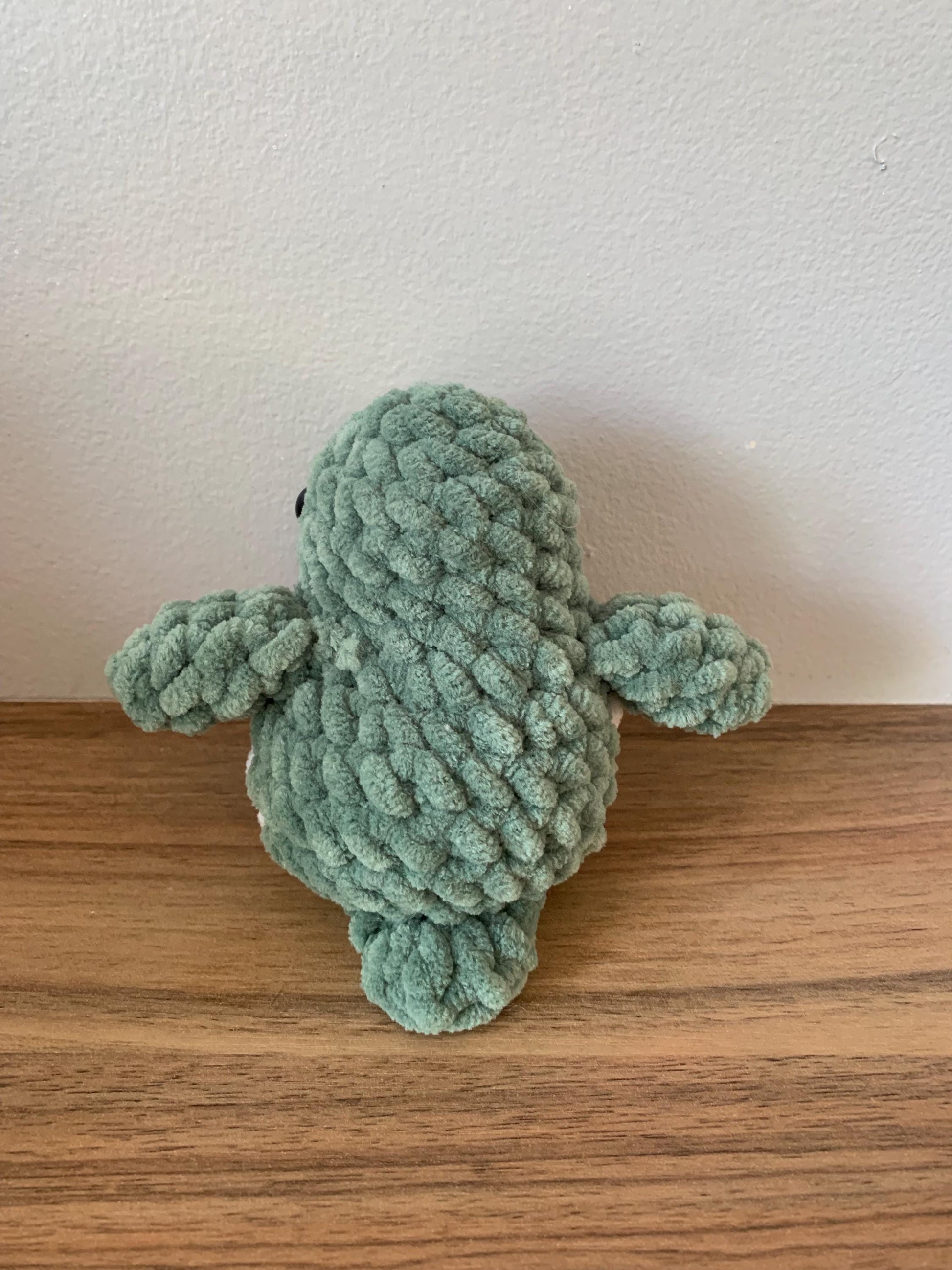 Chubby Hummingbird Crochet Plushie — Ruby-Throated Hummingbird