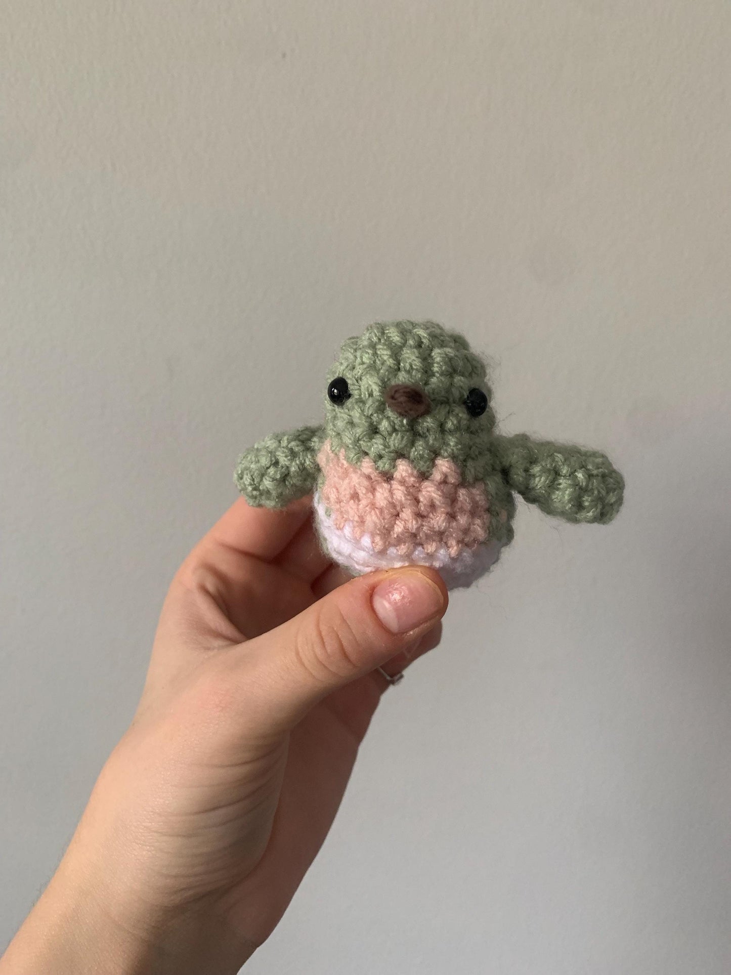 Hummingbird Crochet Ornament — Ruby-Throated Hummingbird