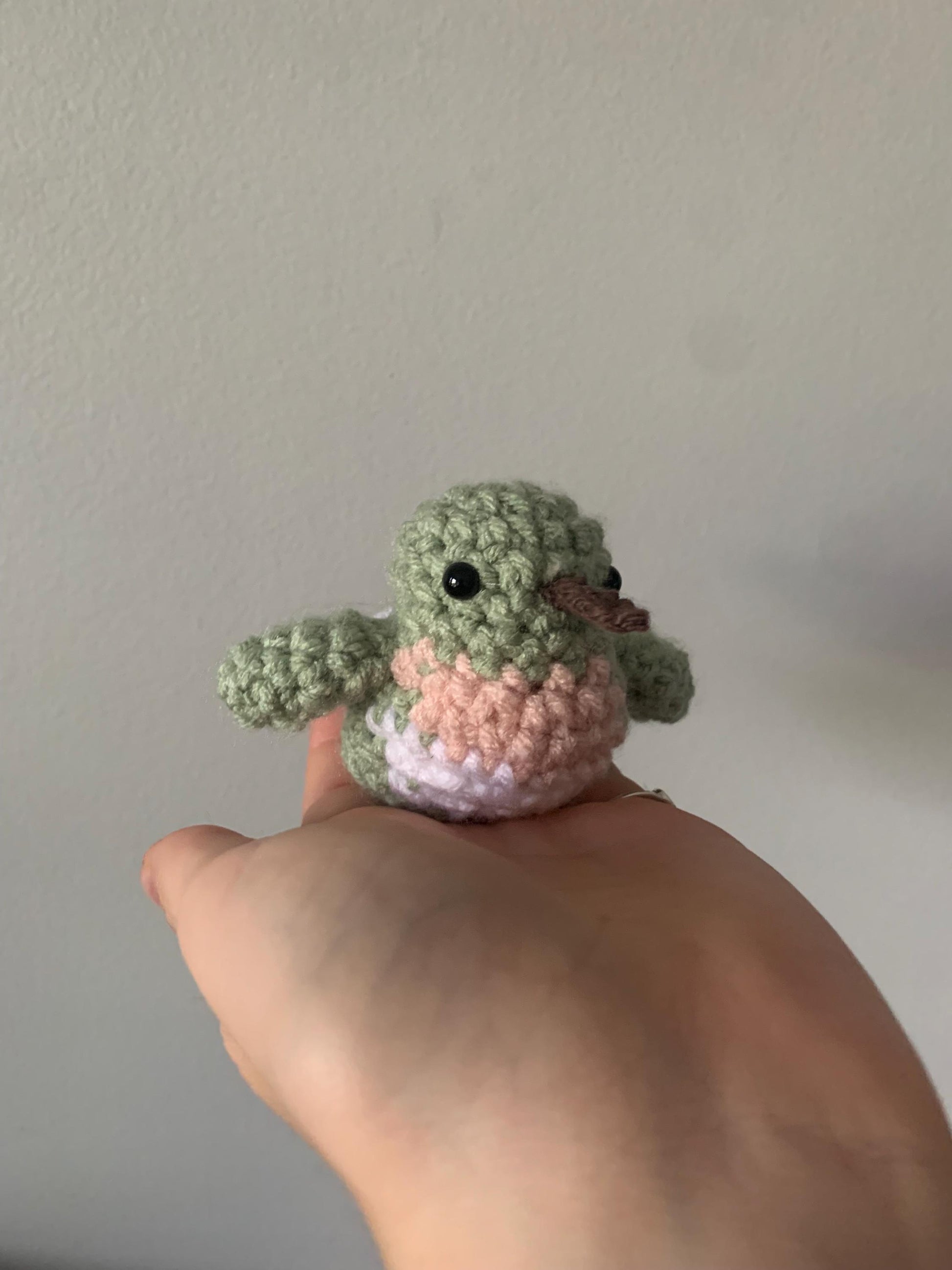 Hummingbird Crochet Ornament — Ruby-Throated Hummingbird