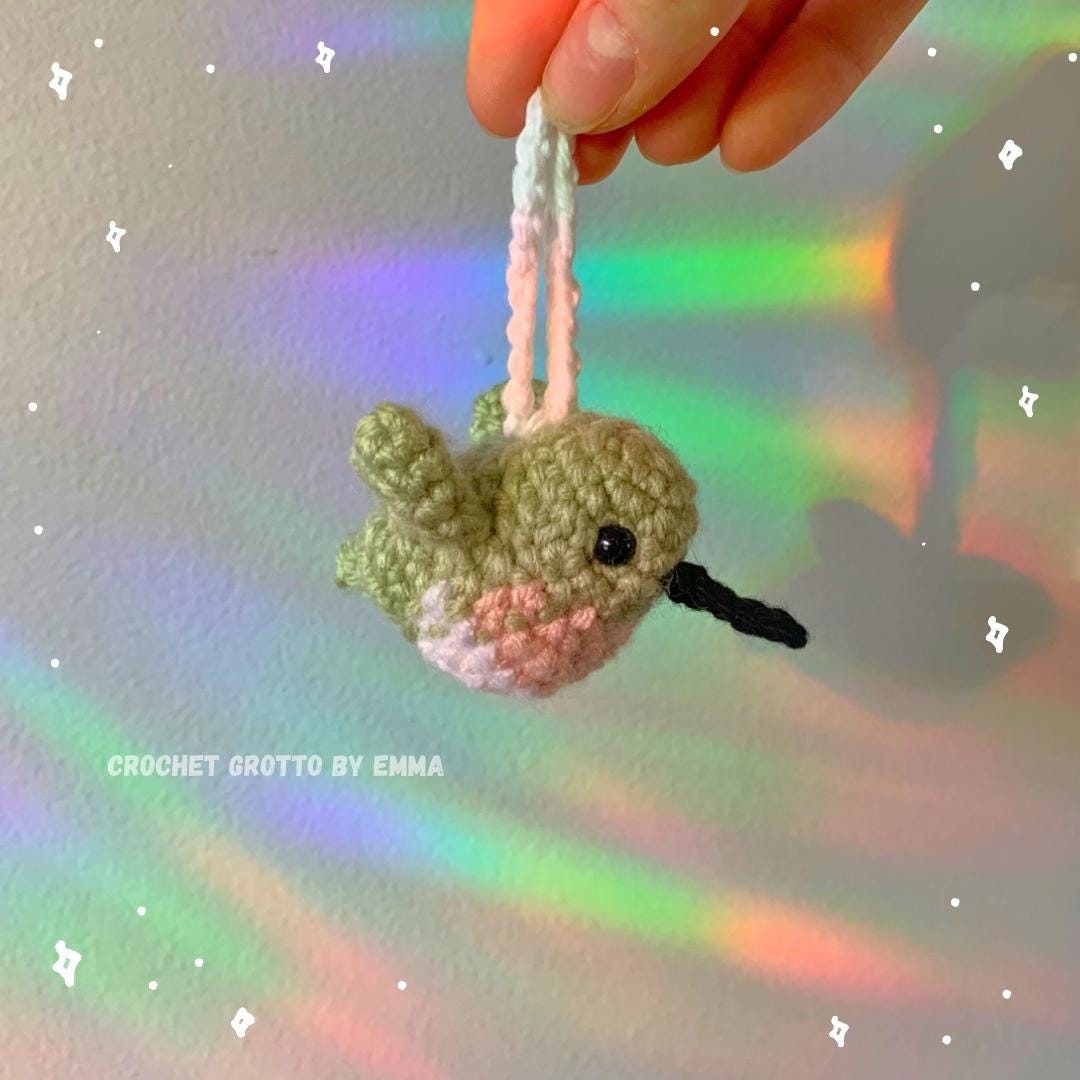 Hummingbird Crochet Ornament — Ruby-Throated Hummingbird