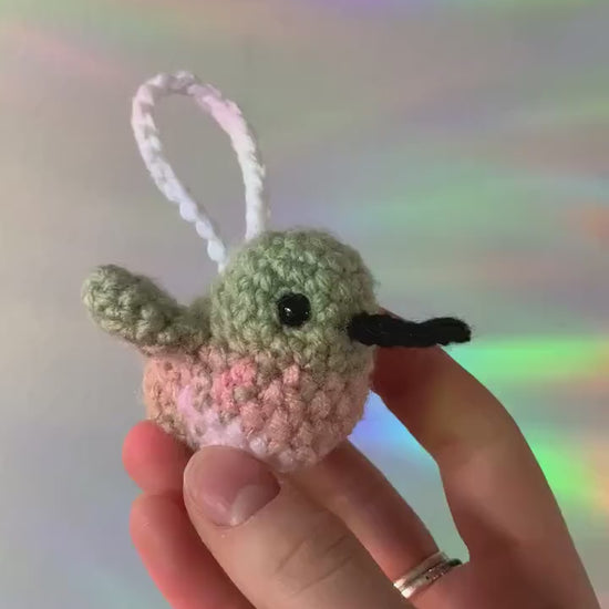 Hummingbird Crochet Ornament — Ruby-Throated Hummingbird
